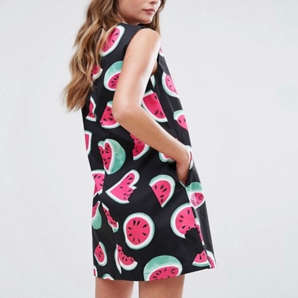 Sleeveless Watermelon Heart Dress - Picture 4 of 8
